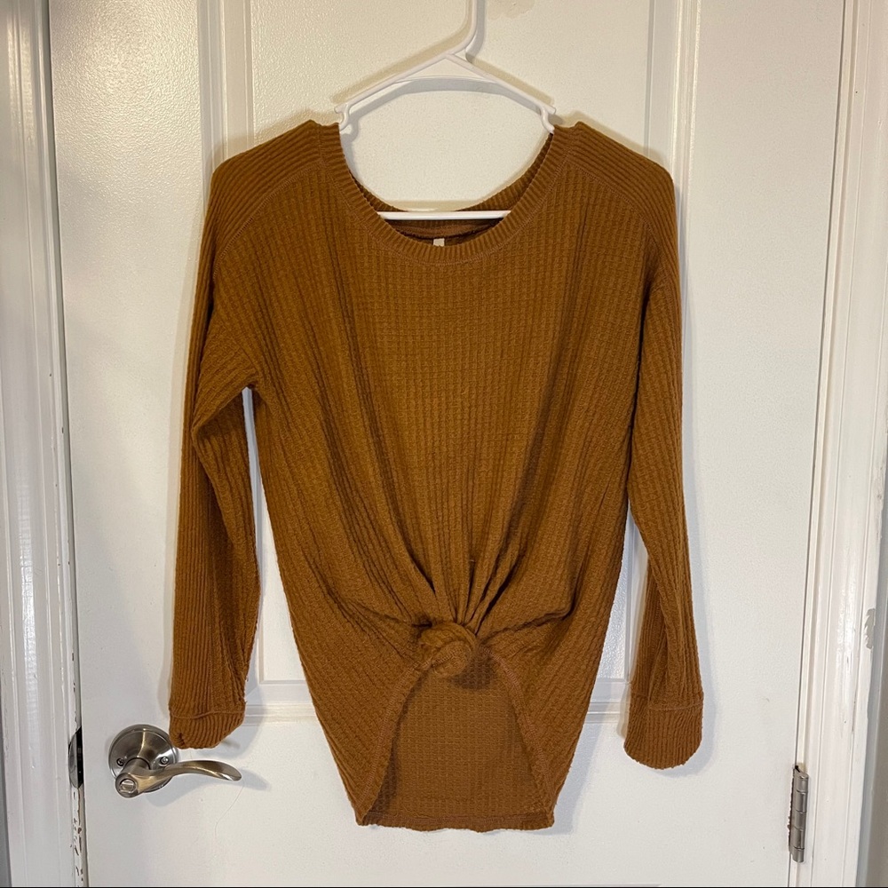 Women’s Tie Front Long Sleeve